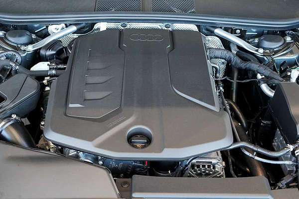 2025 Audi A5 TFSI 150kW S line B10