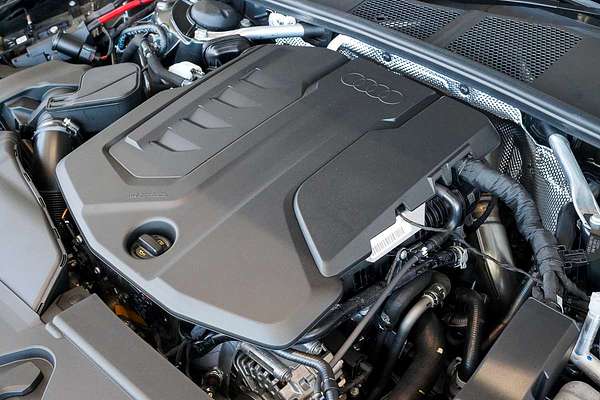 2025 Audi A5 TFSI 150kW S line B10