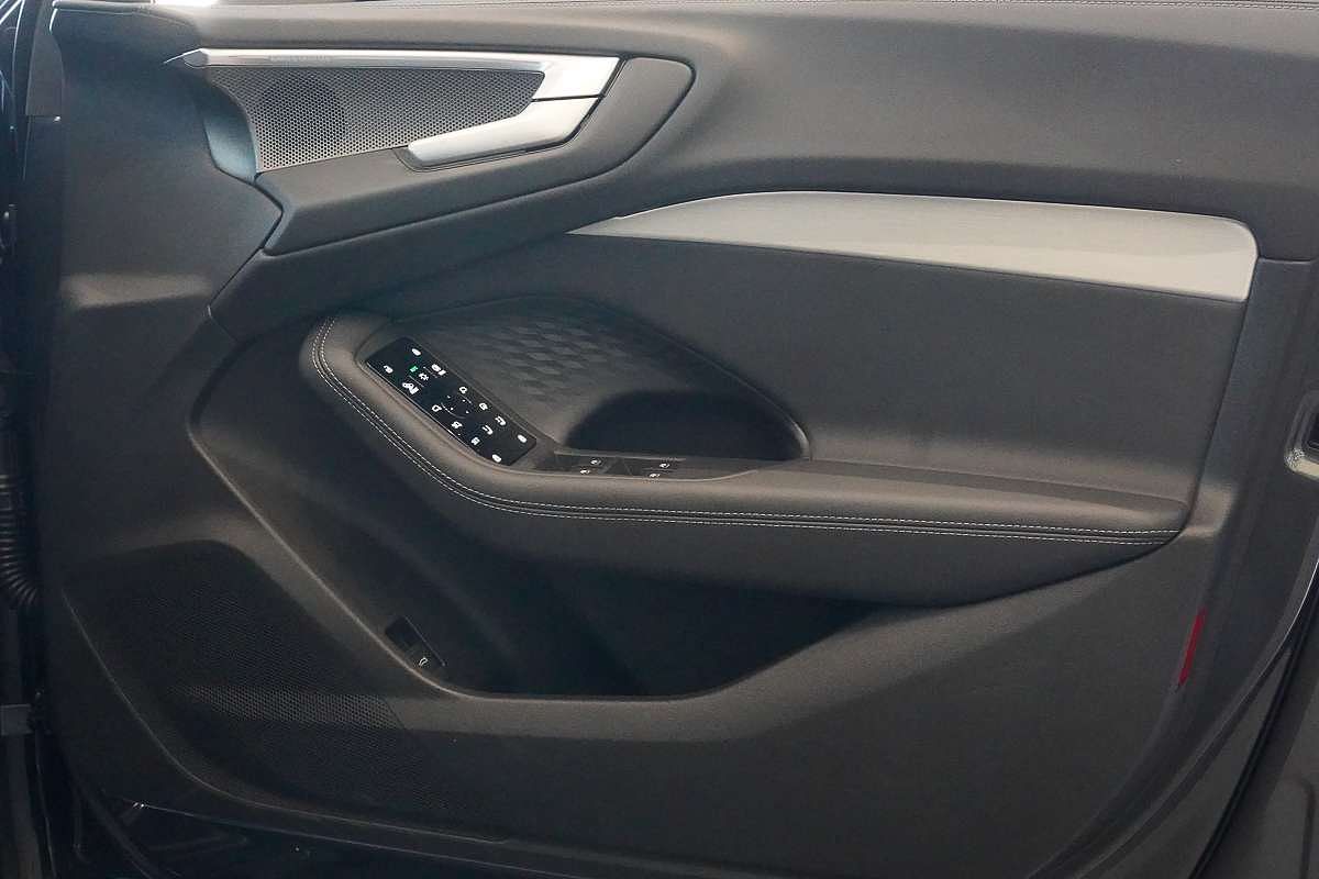 2025 Audi A5 TFSI 150kW S line B10