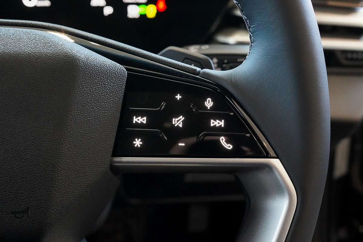 2025 Audi A5 TFSI 150kW S line B10