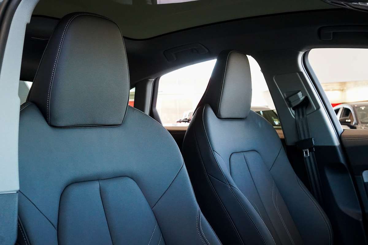 2025 Audi A5 TFSI 150kW S line B10