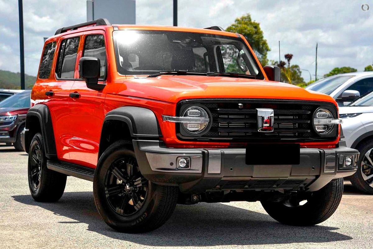 2025 GWM Tank 300 Lux P01