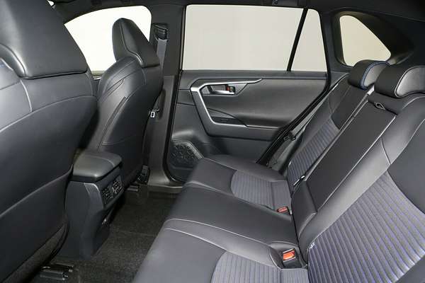 2024 Toyota RAV4 XSE AXAH52R