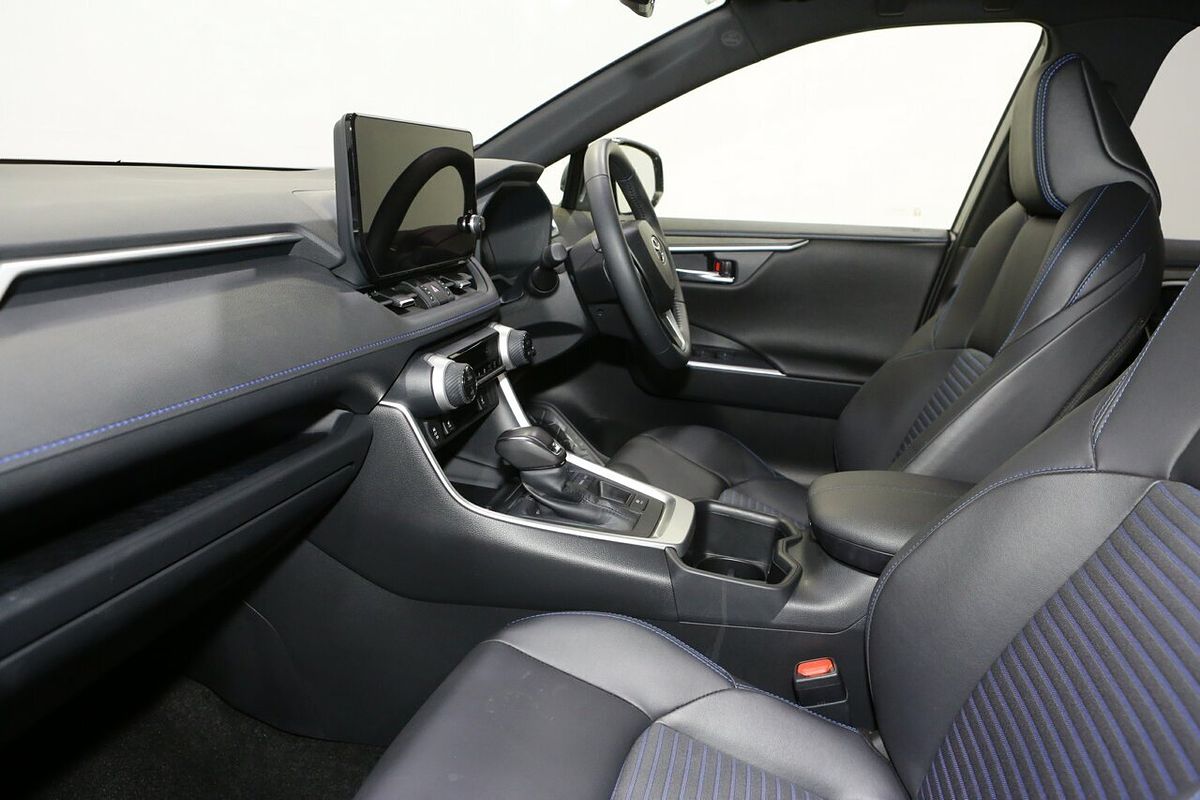 2024 Toyota RAV4 XSE AXAH52R