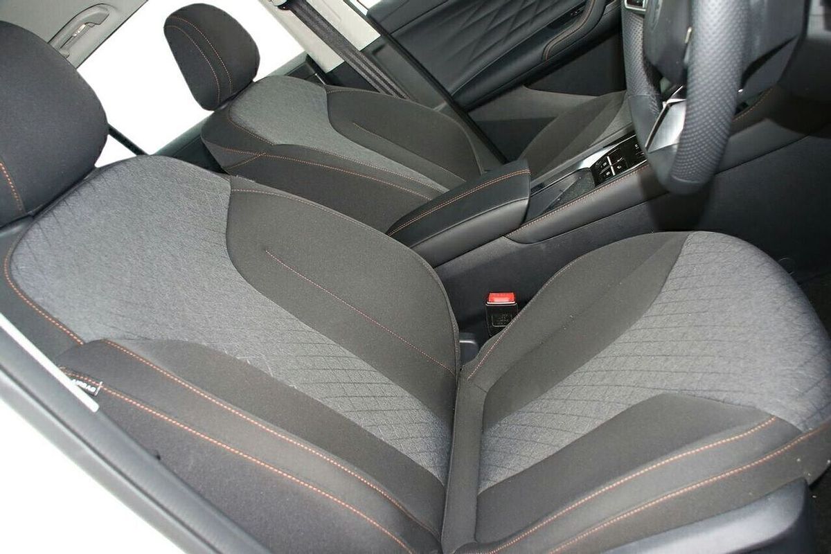 2024 MG HS Vibe AS33