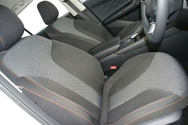 2024 MG HS Vibe AS33