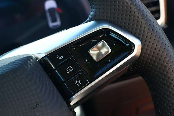 2024 MG HS Vibe AS33