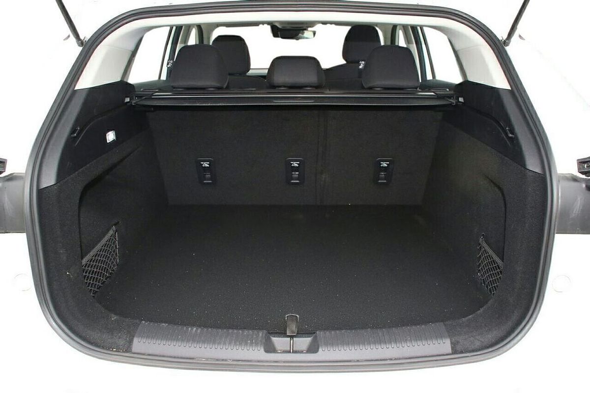 2024 MG HS Vibe AS33