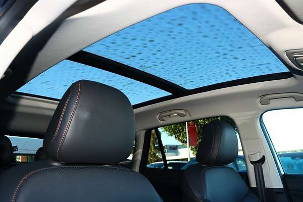 2024 MG HS Essence AS33