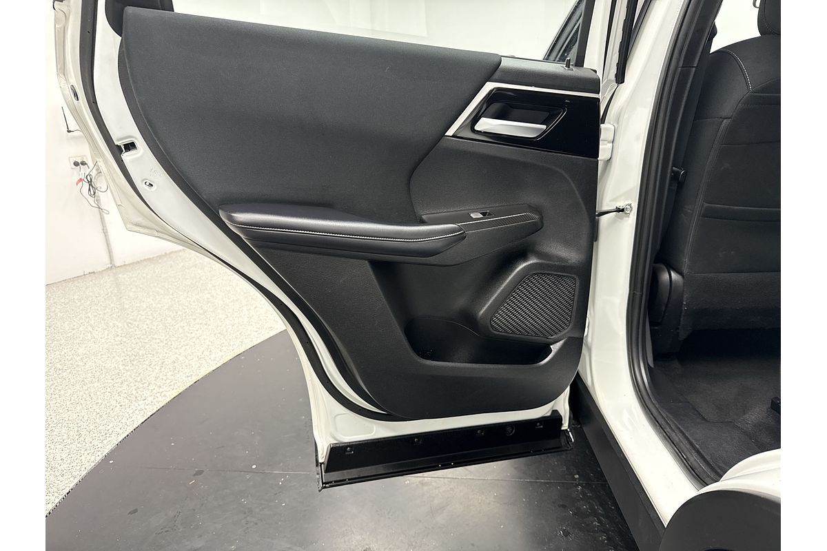 2024 Mitsubishi Outlander ES ZM