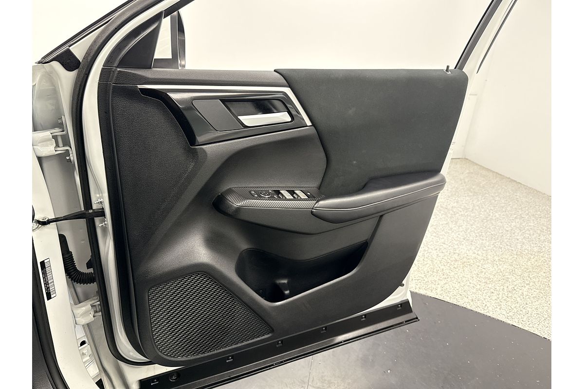 2024 Mitsubishi Outlander ES ZM