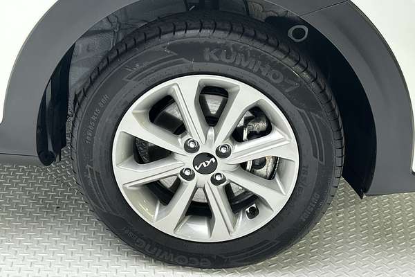 2024 Kia Stonic S YB