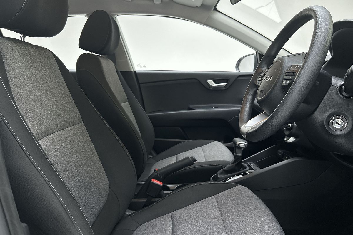 2024 Kia Stonic S YB