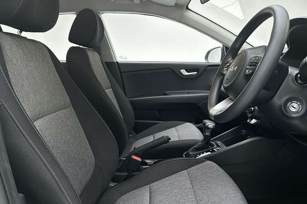 2024 Kia Stonic S YB