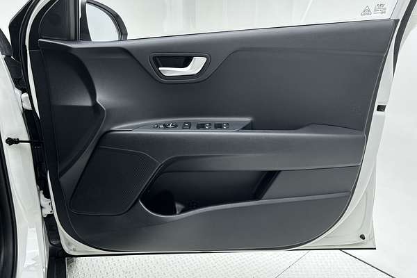 2024 Kia Stonic S YB