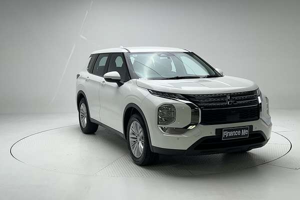 2023 Mitsubishi Outlander ES ZM