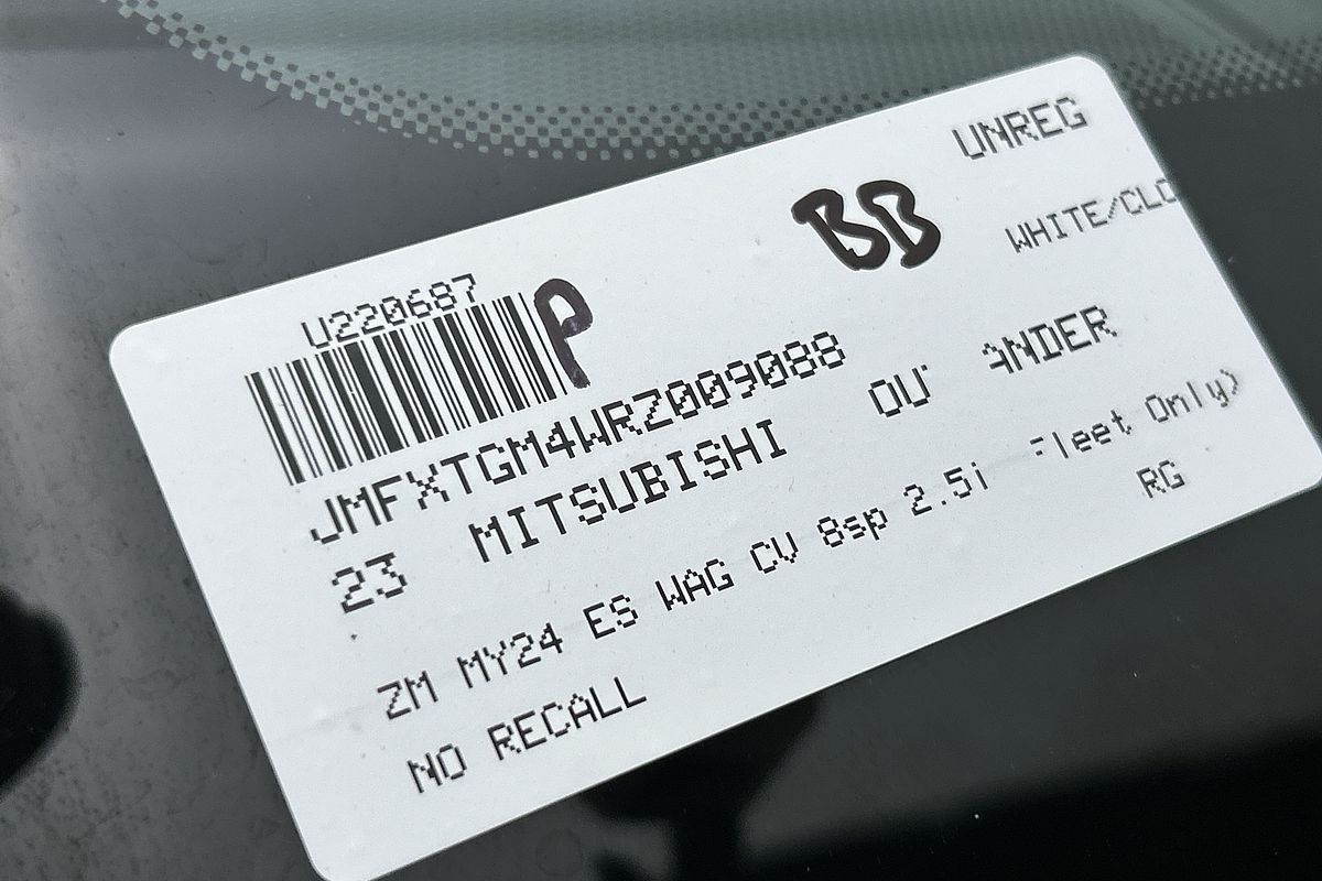 2023 Mitsubishi Outlander ES ZM