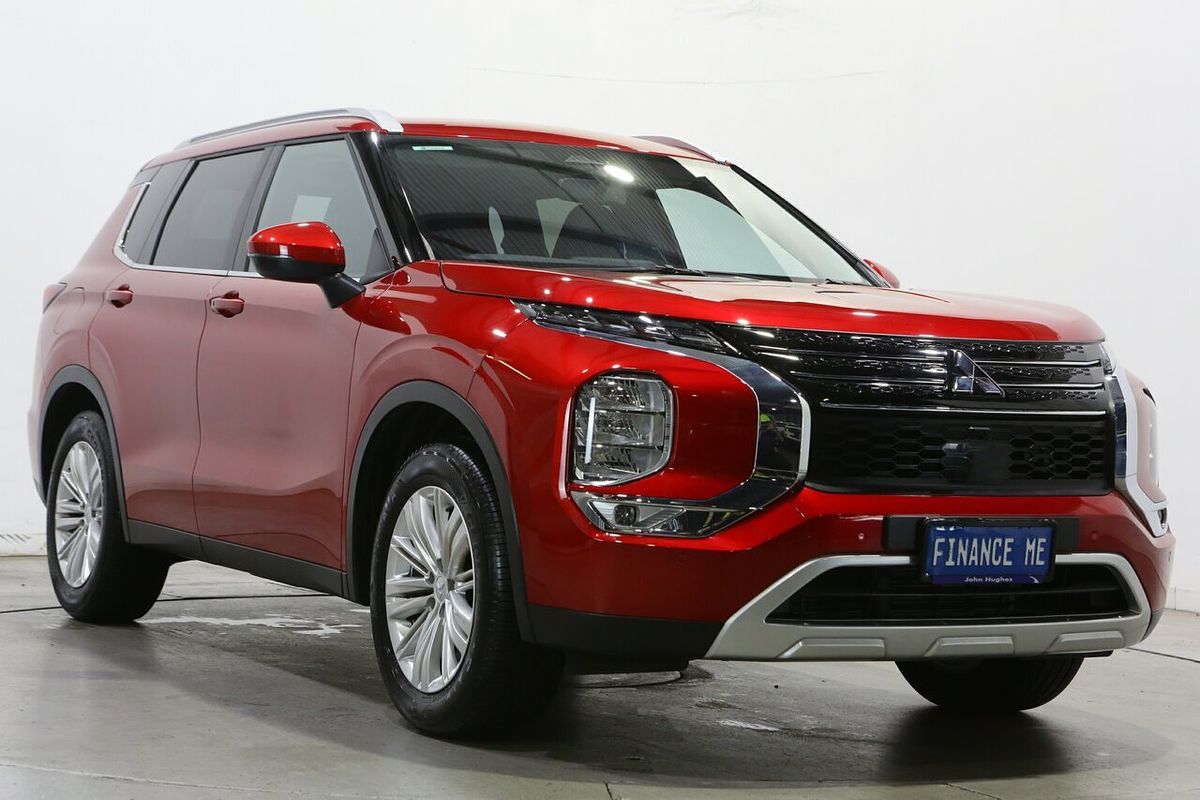 2024 Mitsubishi Outlander LS ZM