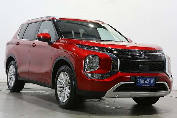 2024 Mitsubishi Outlander LS ZM