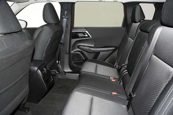 2024 Mitsubishi Outlander LS ZM