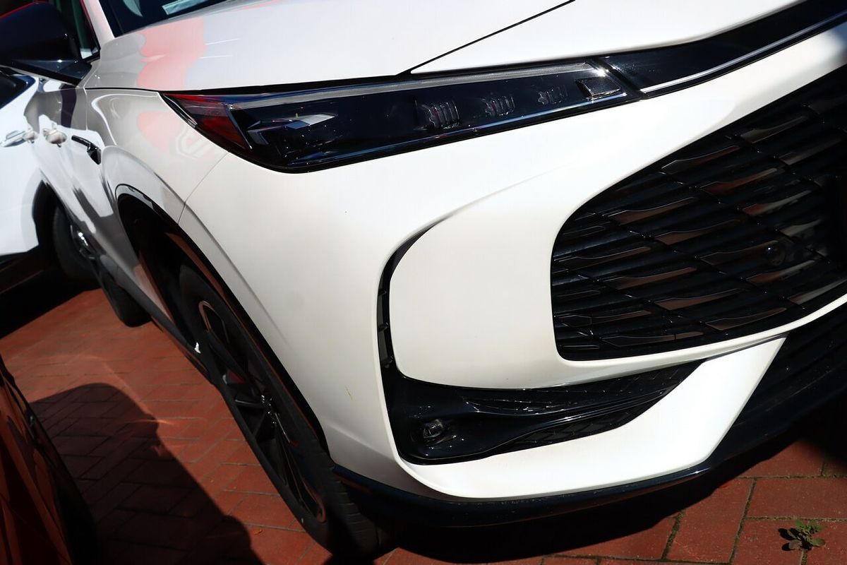 2025 MG HS Excite AS33