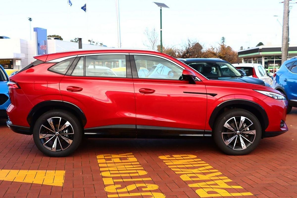 2025 MG HS Excite AS33