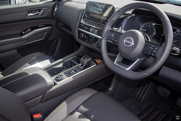 2025 Nissan Pathfinder Ti R53