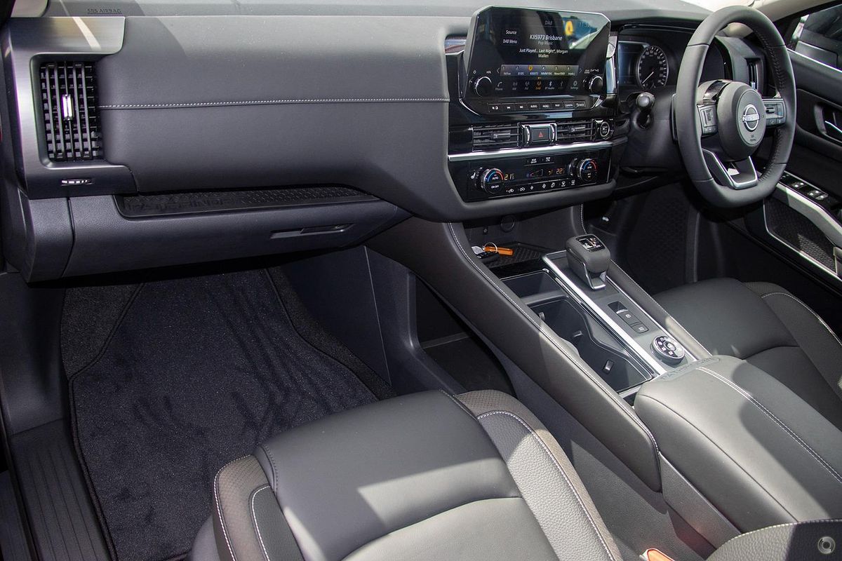 2025 Nissan Pathfinder Ti R53