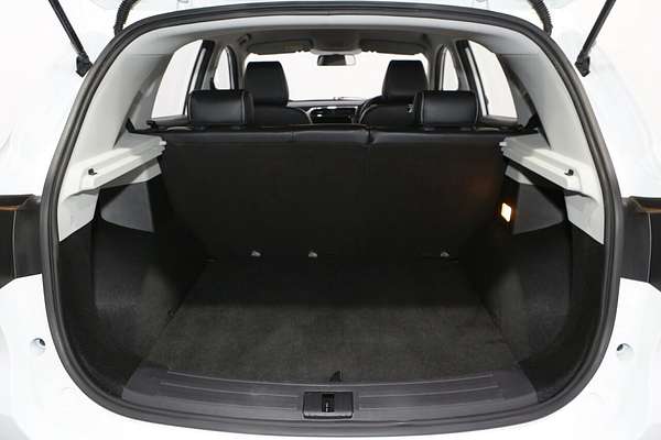 2024 MG ZS Excite AZS1