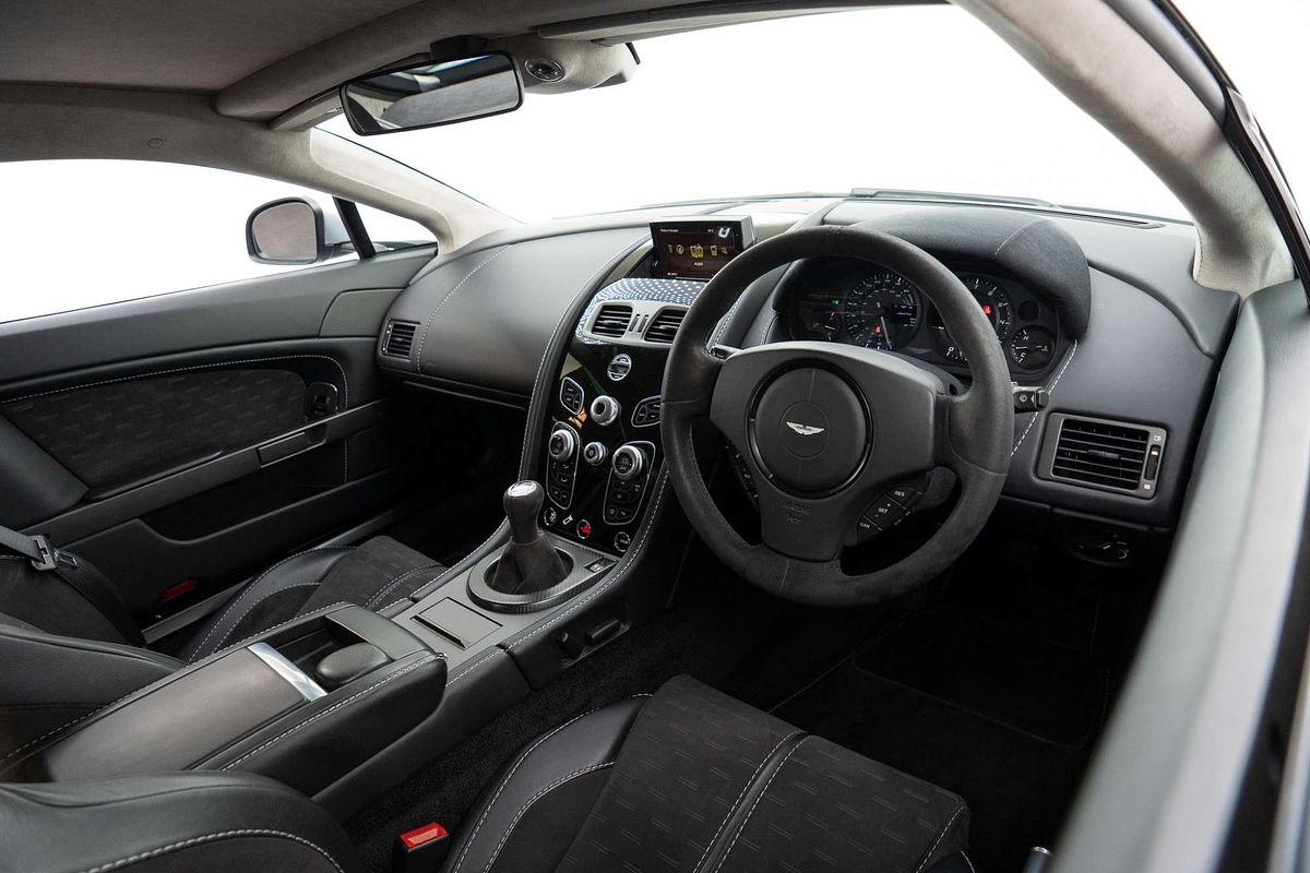 2016 Aston Martin V8 Vantage GT