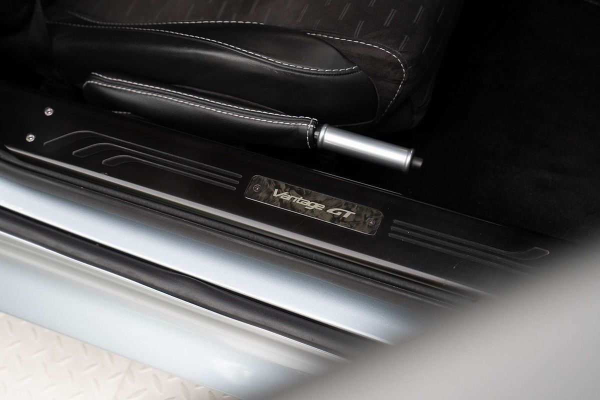 2016 Aston Martin V8 Vantage GT