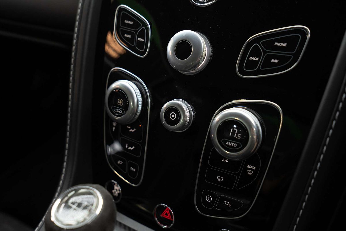 2016 Aston Martin V8 Vantage GT