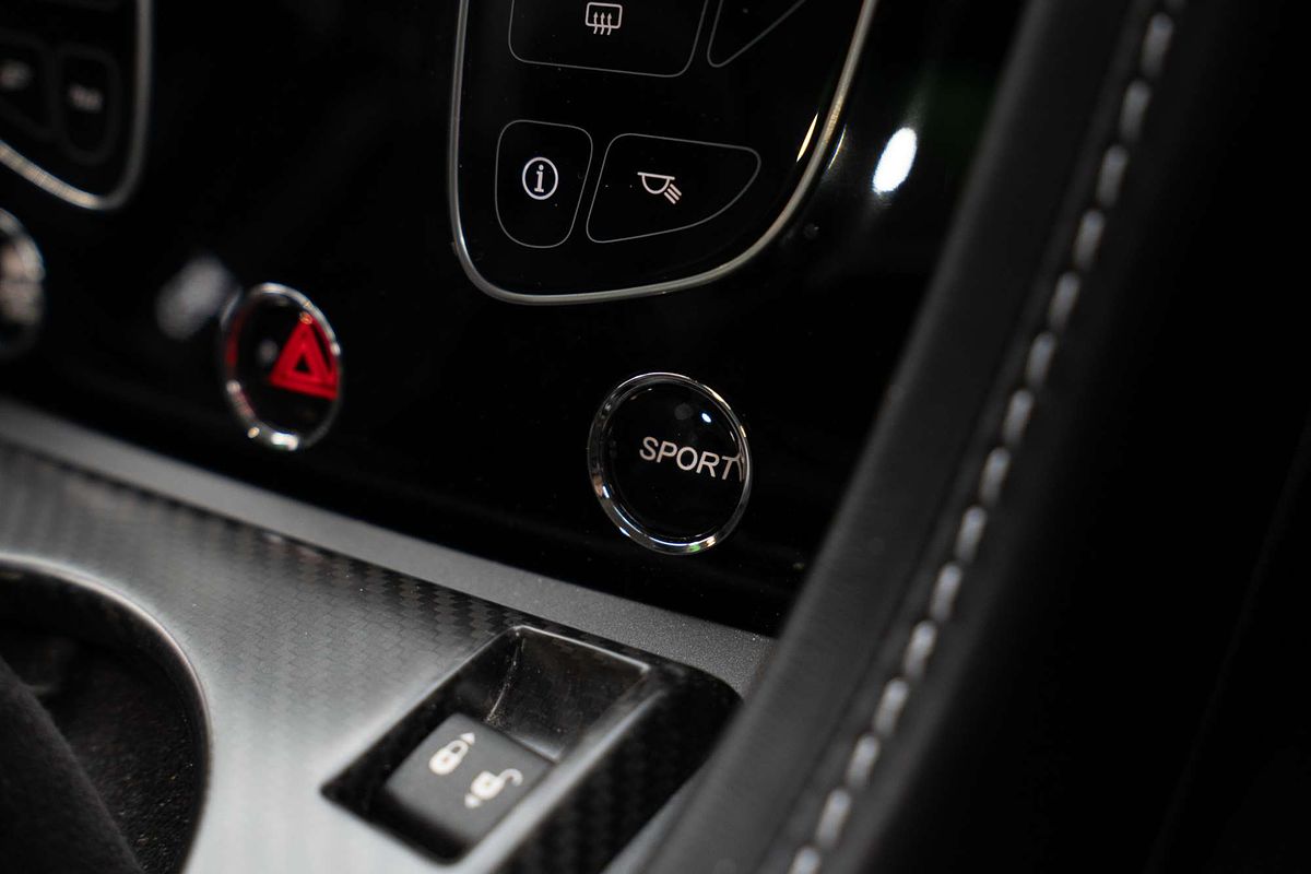 2016 Aston Martin V8 Vantage GT