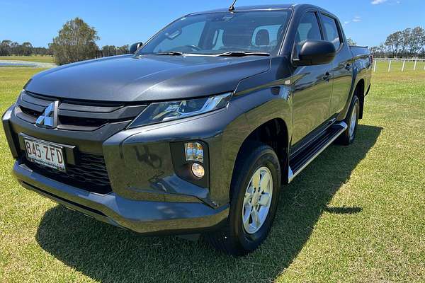 2019 Mitsubishi Triton GLX+ MR 4X4