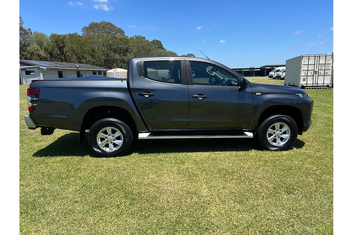 2019 Mitsubishi Triton GLX+ MR 4X4