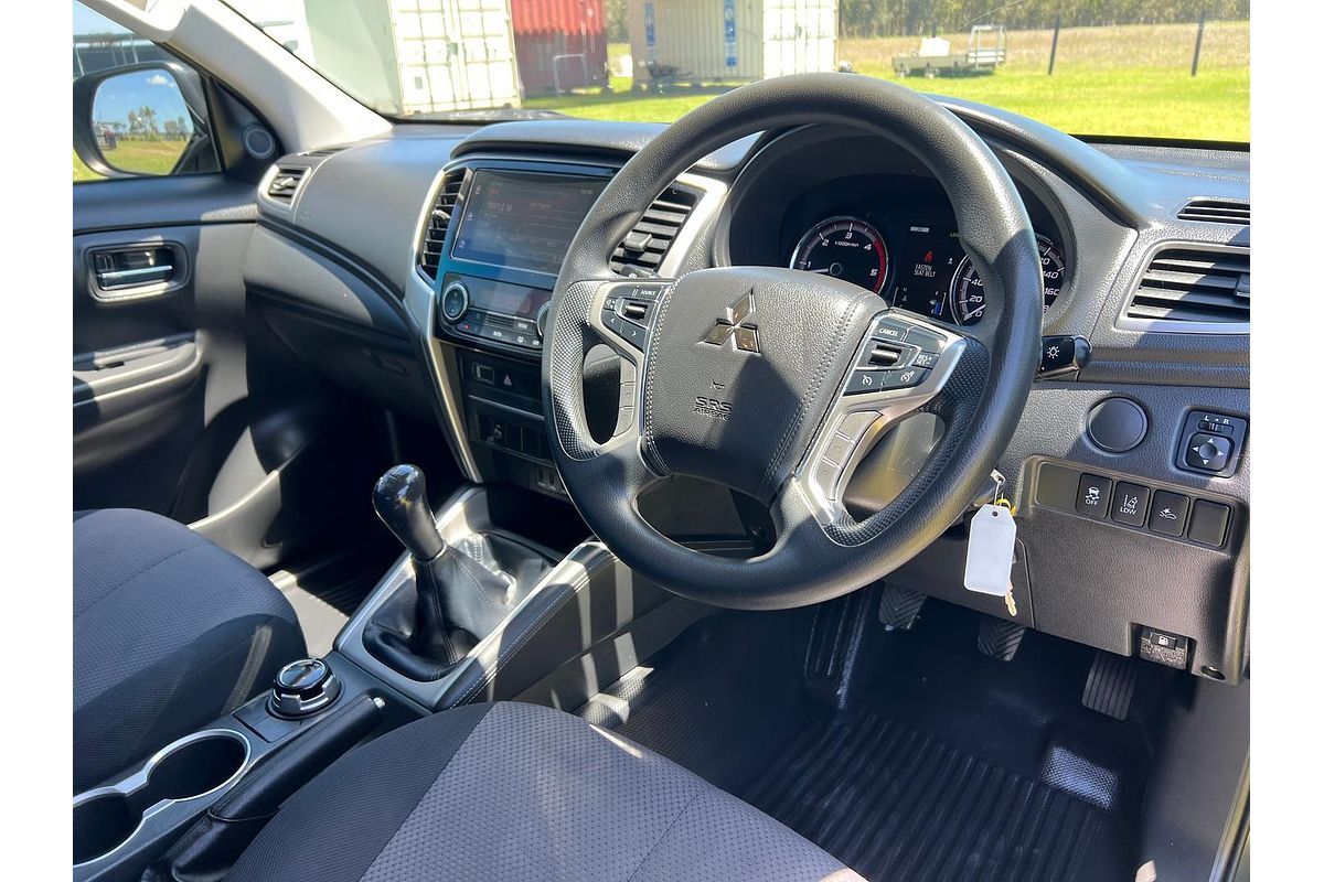 2019 Mitsubishi Triton GLX+ MR 4X4