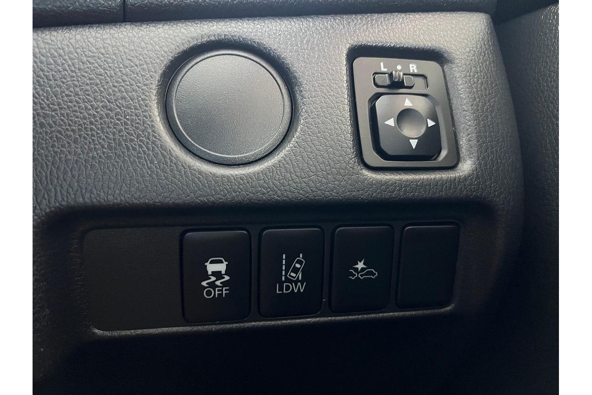 2019 Mitsubishi Triton GLX+ MR 4X4