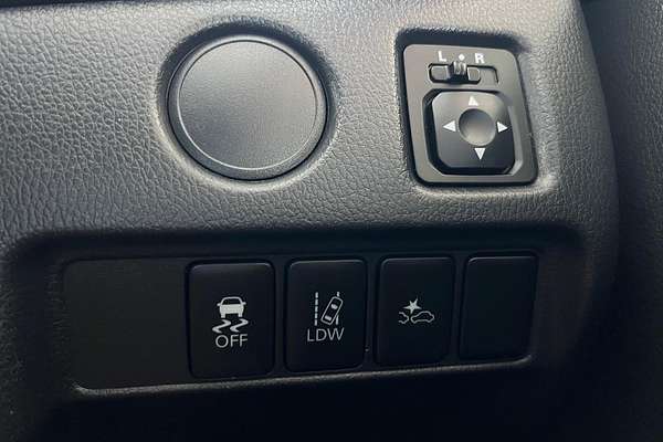 2019 Mitsubishi Triton GLX+ MR 4X4