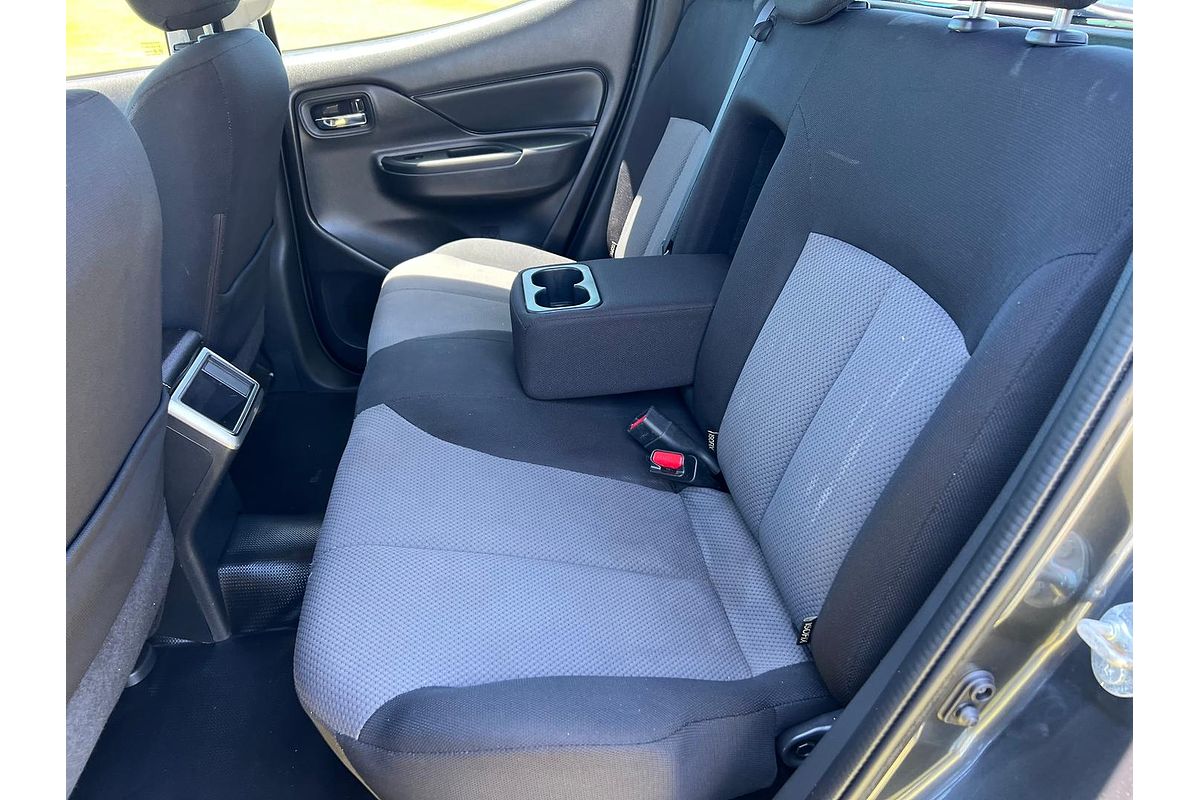 2019 Mitsubishi Triton GLX+ MR 4X4