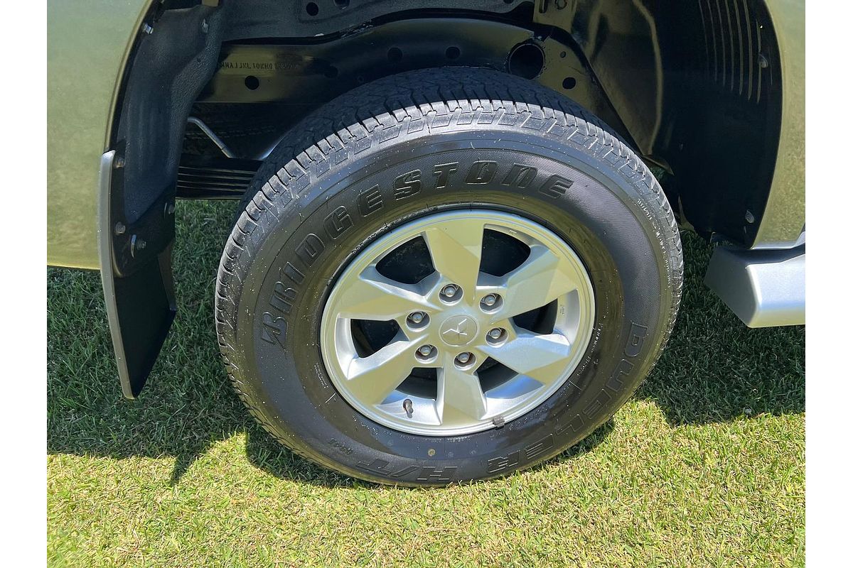 2019 Mitsubishi Triton GLX+ MR 4X4