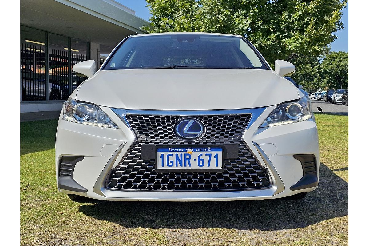 2018 Lexus CT CT200h Luxury ZWA10R