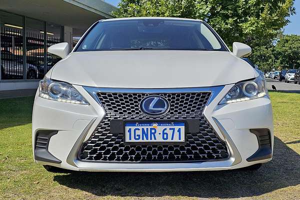 2018 Lexus CT CT200h Luxury ZWA10R