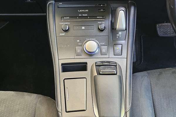 2018 Lexus CT CT200h Luxury ZWA10R