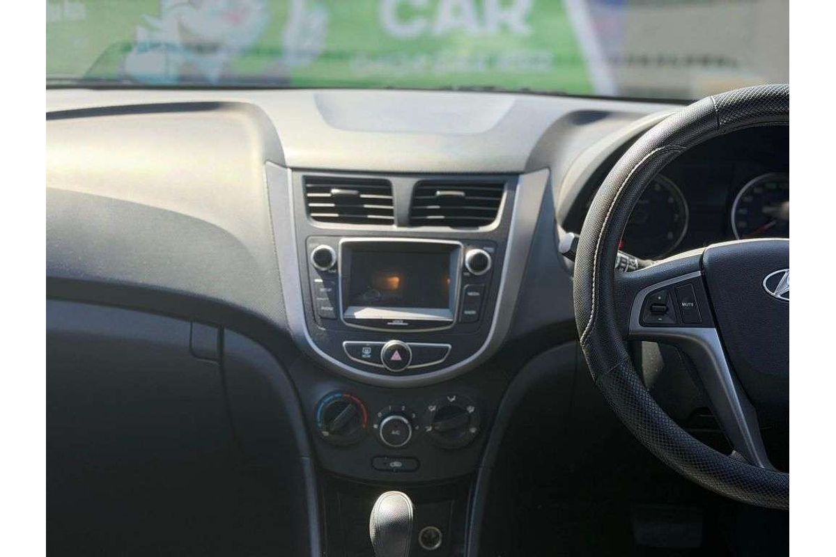 2017 Hyundai Accent Active RB4