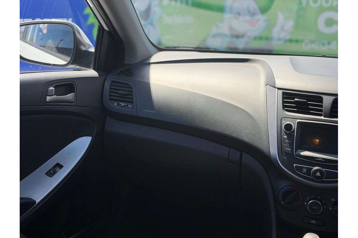 2017 Hyundai Accent Active RB4