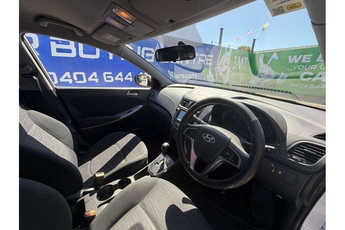 2017 Hyundai Accent Active RB4