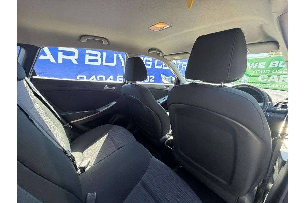 2017 Hyundai Accent Active RB4