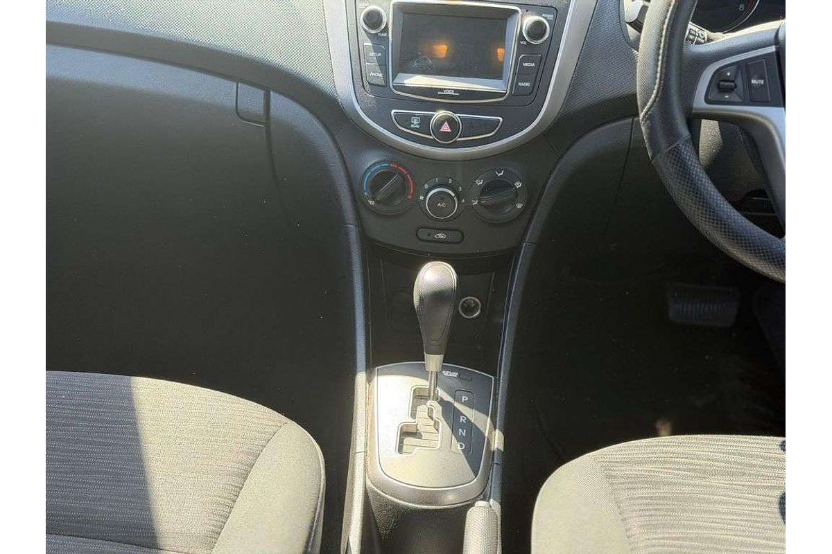 2017 Hyundai Accent Active RB4