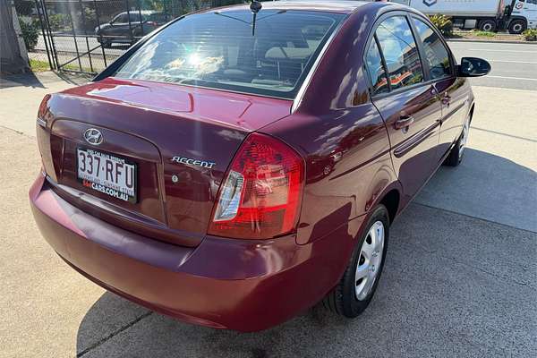 2007 Hyundai Accent S MC