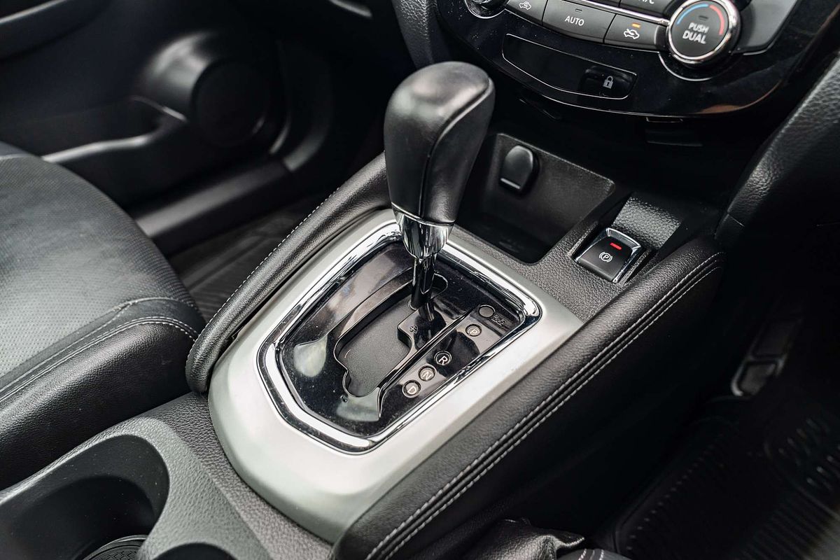 2015 Nissan QASHQAI Ti J11